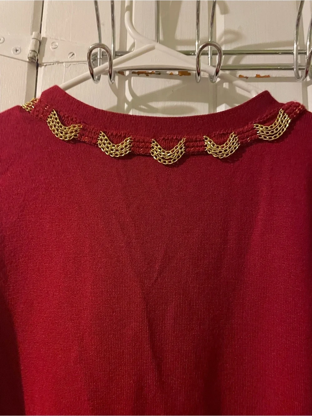 Red gold chain embellished cardigan NWOT but brand and size is missing L/XL??